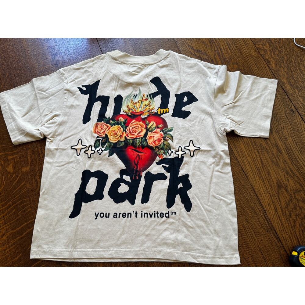 hyde park sacred heart t-shirt